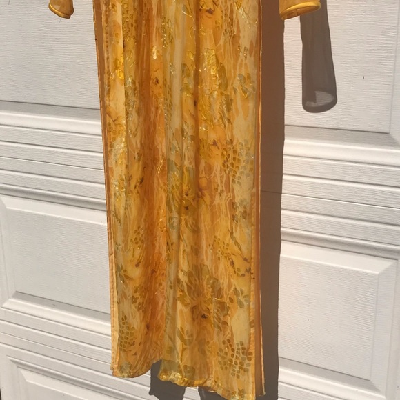 Vintage yellow Qi Pao dress - Picture 8 of 9